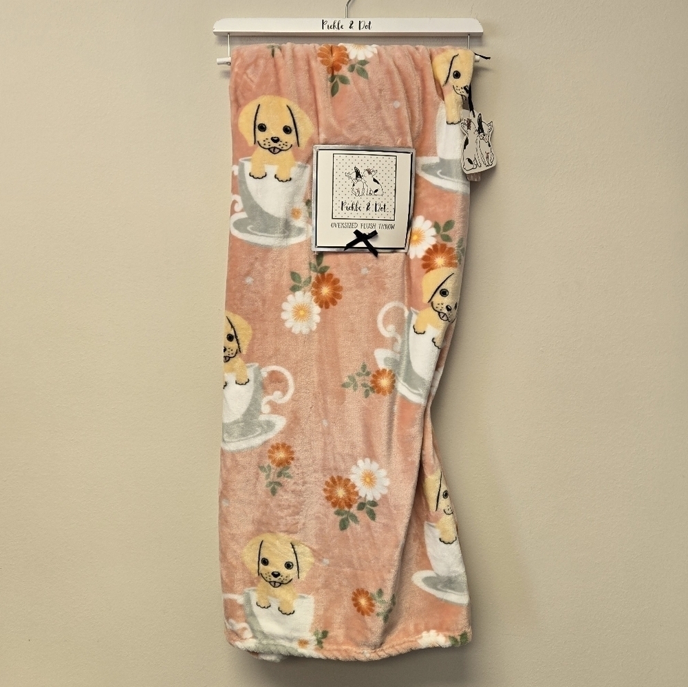 Pickle & Dot Floral Puppy teacup Oversized Plush Throw Blanket Peach White
